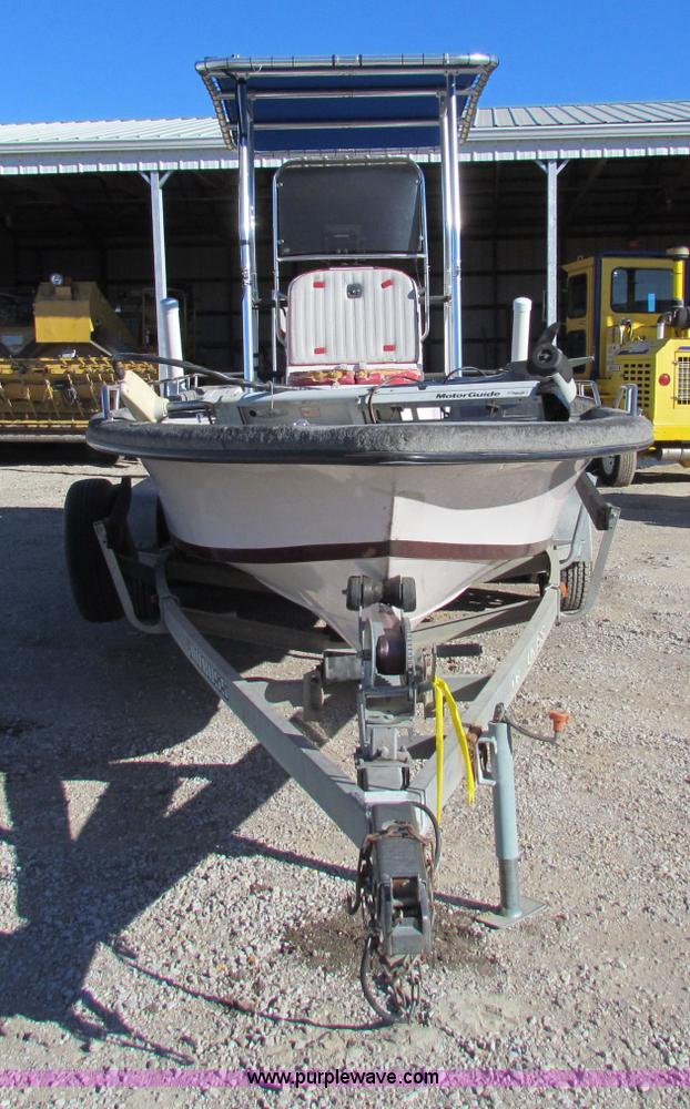 image for item V9432 1997 Cajun 22' fishing boat