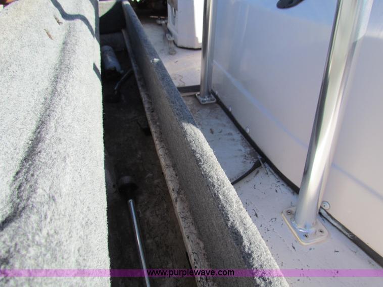 image for item V9432 1997 Cajun 22' fishing boat