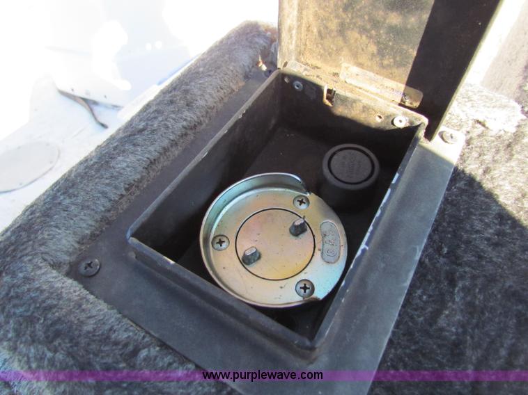 image for item V9432 1997 Cajun 22' fishing boat