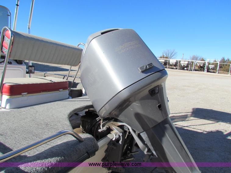 image for item V9432 1997 Cajun 22' fishing boat