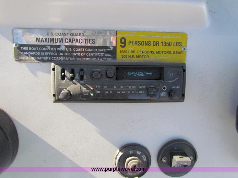 image for item V9432 1997 Cajun 22' fishing boat