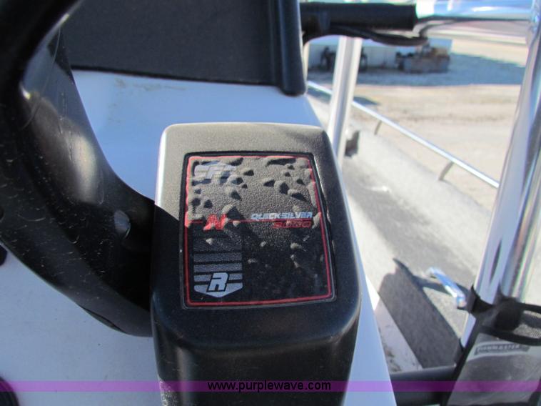 image for item V9432 1997 Cajun 22' fishing boat