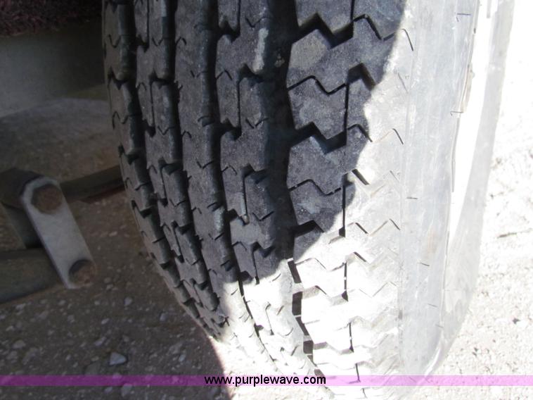 image for item V9432 1997 Cajun 22' fishing boat