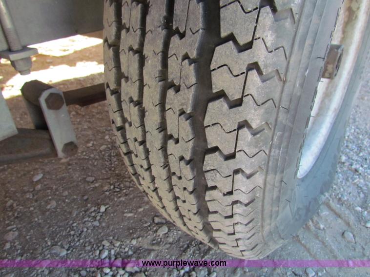 image for item V9432 1997 Cajun 22' fishing boat