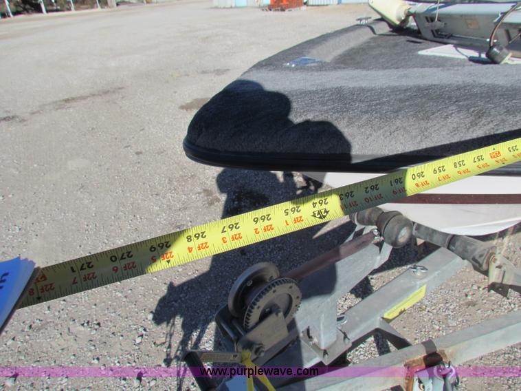 image for item V9432 1997 Cajun 22' fishing boat