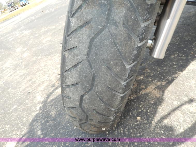 image for item W9776 2005 Kawasaki Vulcan V Classic motorcycle