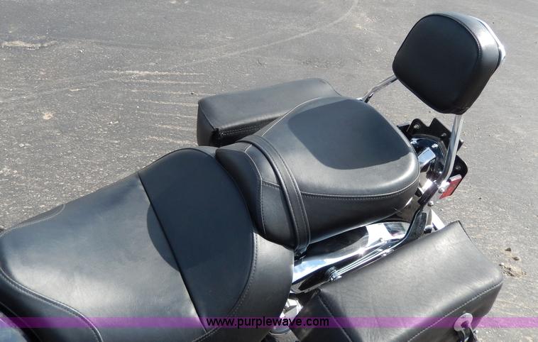 image for item W9776 2005 Kawasaki Vulcan V Classic motorcycle