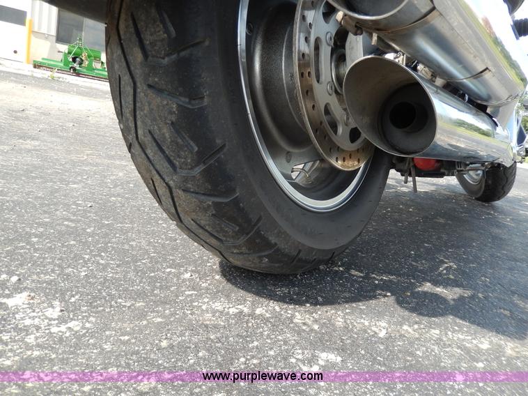 image for item W9776 2005 Kawasaki Vulcan V Classic motorcycle