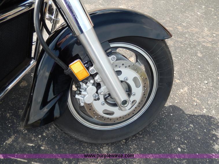 image for item W9776 2005 Kawasaki Vulcan V Classic motorcycle