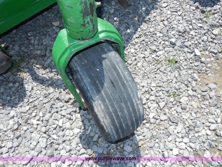 image for item W9830 2010 John Deere Z925A ZTR lawn mower