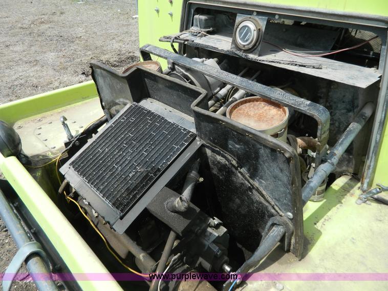 image for item Y9290 1974 Cushman Trackster utility vehicle