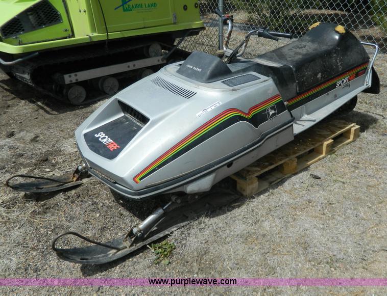 image for item Y9291 1979 John Deere Sport Fire snowmobile