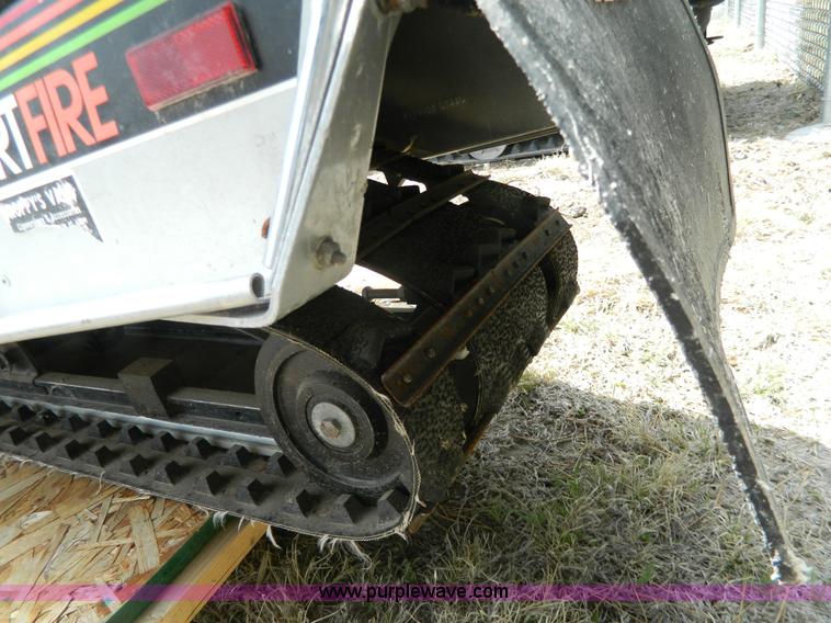 image for item Y9291 1979 John Deere Sport Fire snowmobile