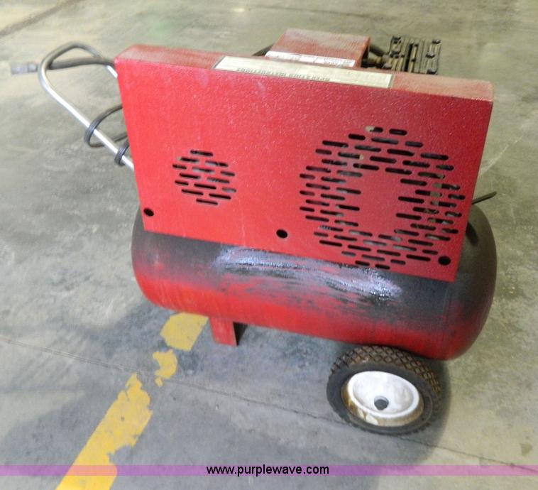 image for item Y9295 Air compressor