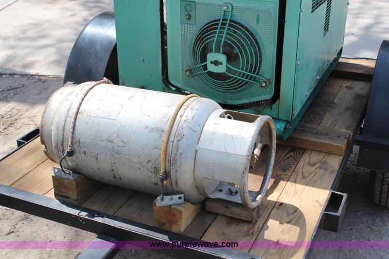 Onan 7.5 kW generator in Lawrence, KS Item AJ9797 sold Purple Wave