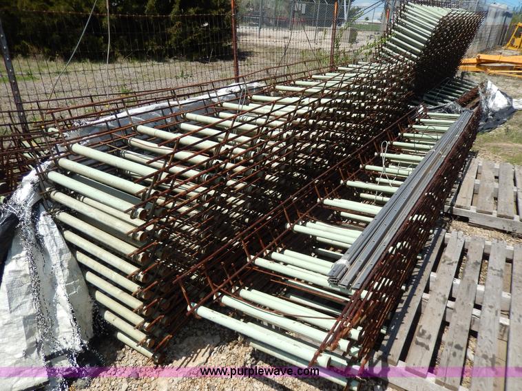 image for item AJ9956 Assorted concrete baskets