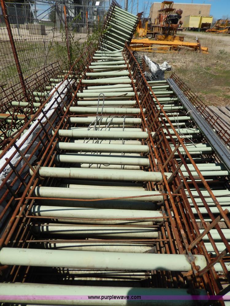 image for item AJ9956 Assorted concrete baskets