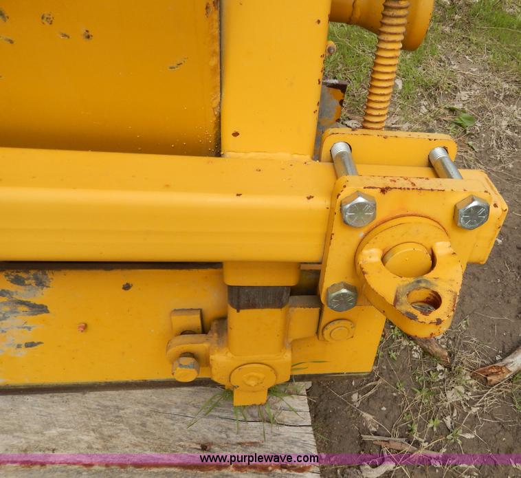 image for item AJ9991 Gomaco Jersey barrier mold