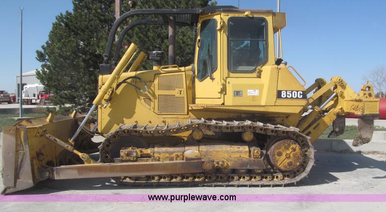 image for item B5479 1995 John Deere 850C dozer