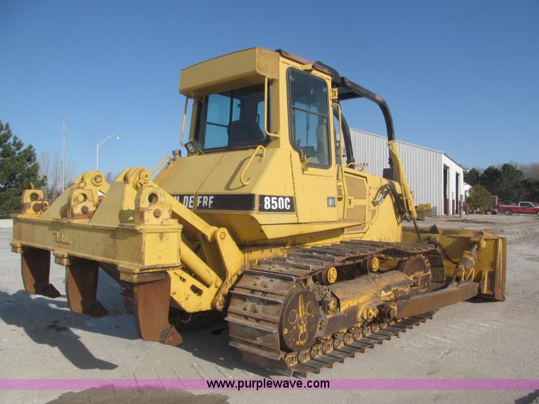 image for item B5479 1995 John Deere 850C dozer
