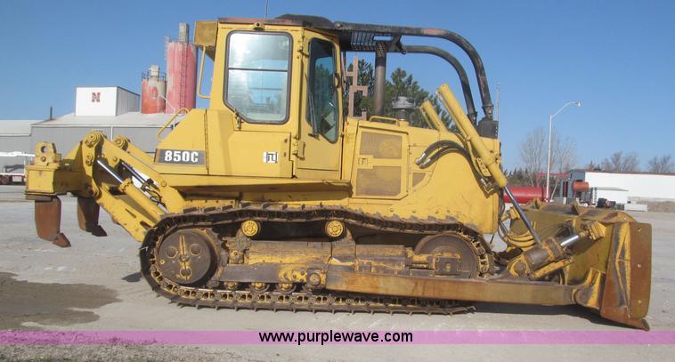 image for item B5479 1995 John Deere 850C dozer