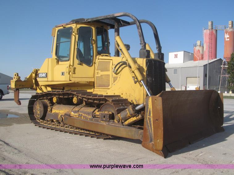 image for item B5479 1995 John Deere 850C dozer