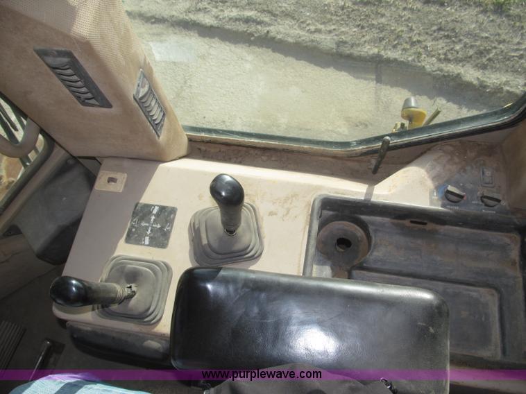 image for item B5479 1995 John Deere 850C dozer