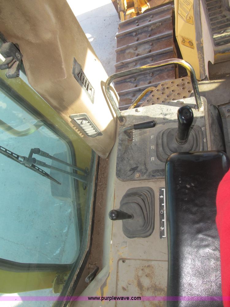 image for item B5479 1995 John Deere 850C dozer