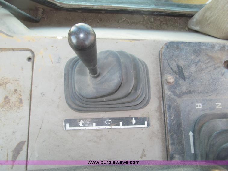 image for item B5479 1995 John Deere 850C dozer