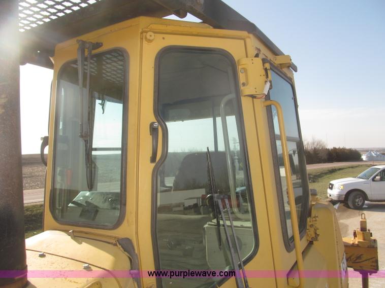 image for item B5479 1995 John Deere 850C dozer