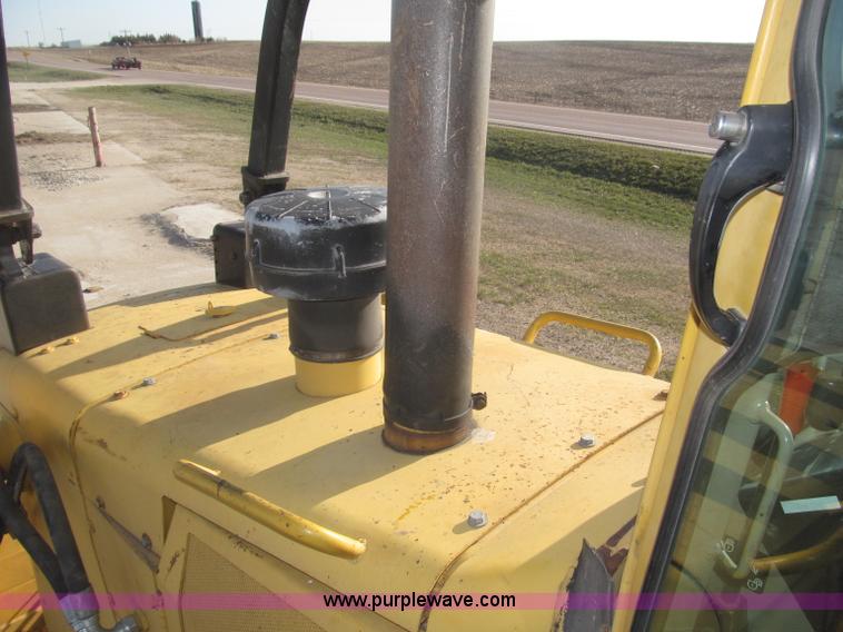 image for item B5479 1995 John Deere 850C dozer