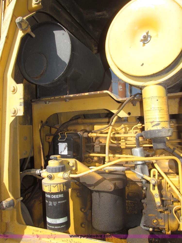 image for item B5479 1995 John Deere 850C dozer