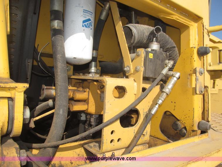 image for item B5479 1995 John Deere 850C dozer