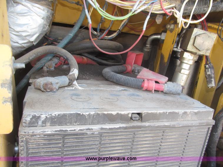 image for item B5479 1995 John Deere 850C dozer