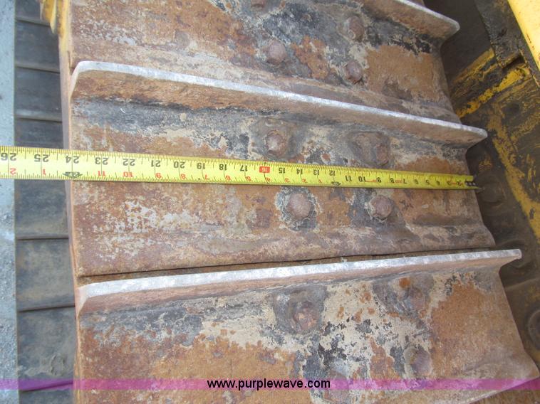 image for item B5479 1995 John Deere 850C dozer