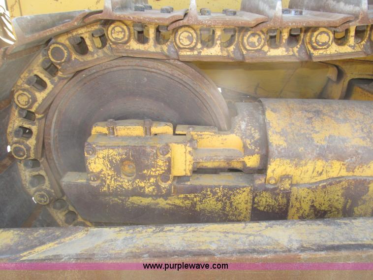 image for item B5479 1995 John Deere 850C dozer
