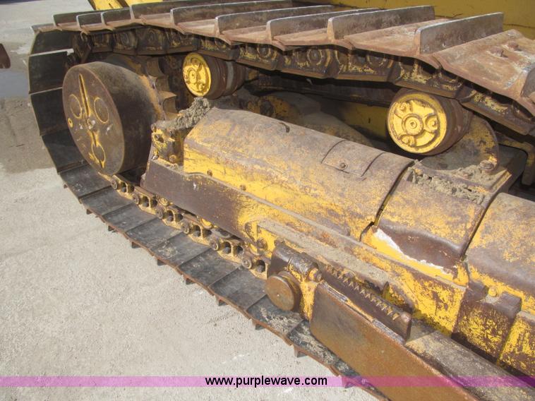image for item B5479 1995 John Deere 850C dozer