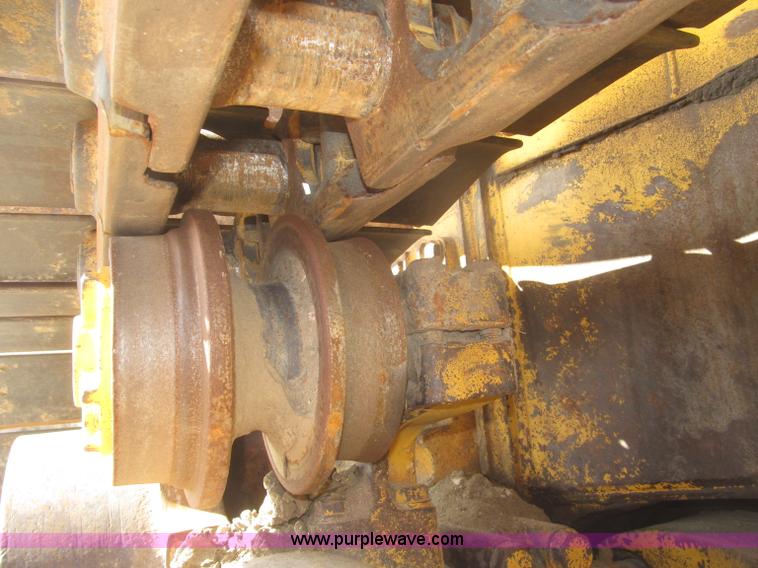 image for item B5479 1995 John Deere 850C dozer