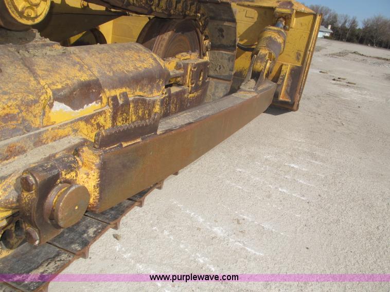 image for item B5479 1995 John Deere 850C dozer