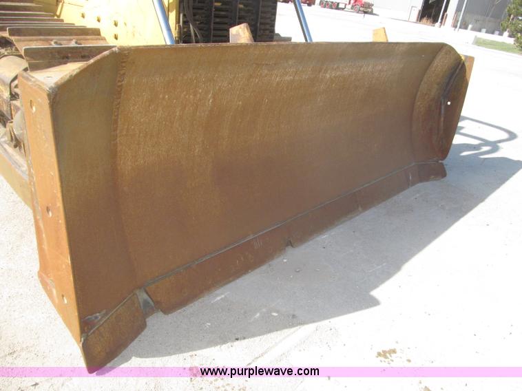 image for item B5479 1995 John Deere 850C dozer