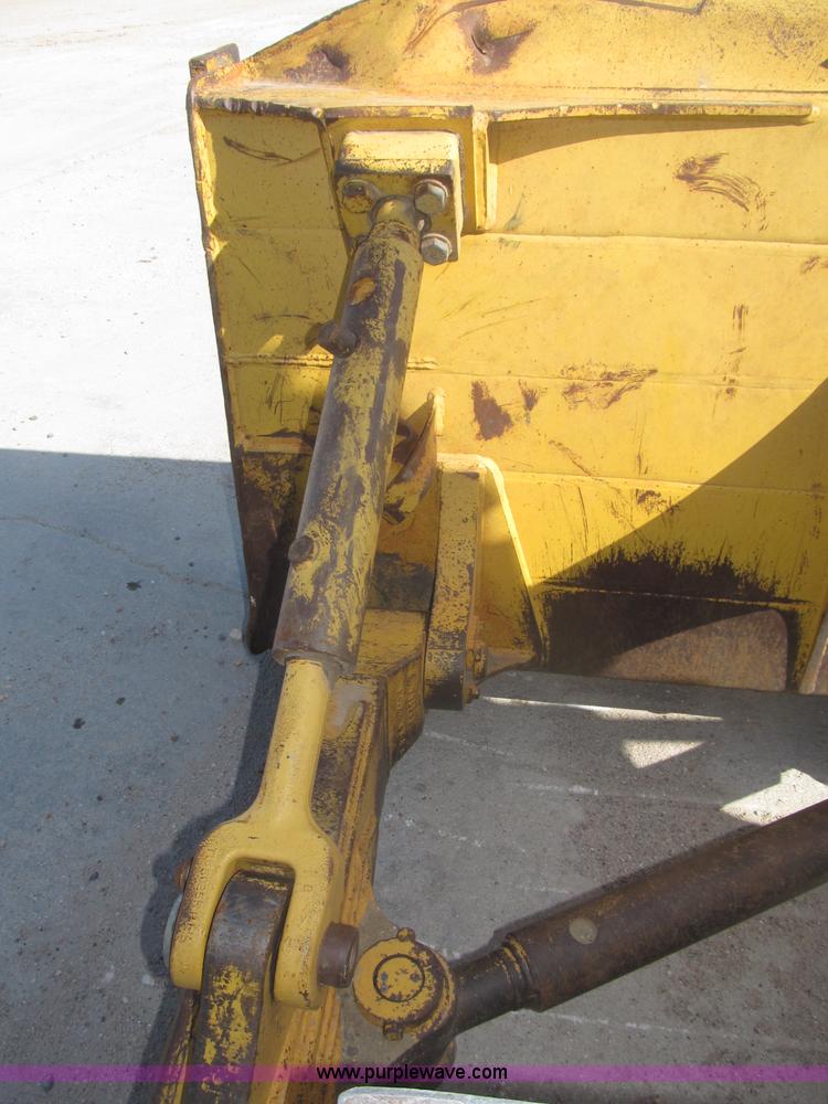 image for item B5479 1995 John Deere 850C dozer