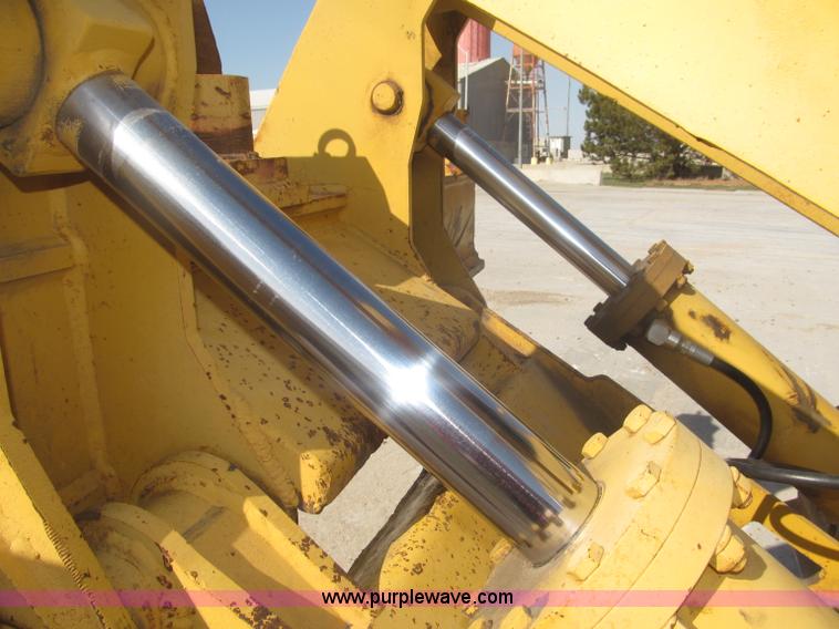 image for item B5479 1995 John Deere 850C dozer