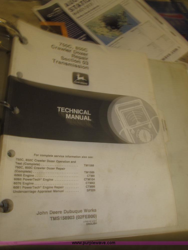 image for item B5479 1995 John Deere 850C dozer