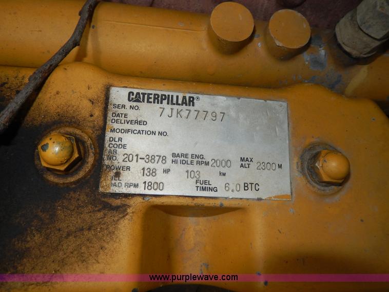 image for item D8166 2004 Caterpillar 320CL excavator