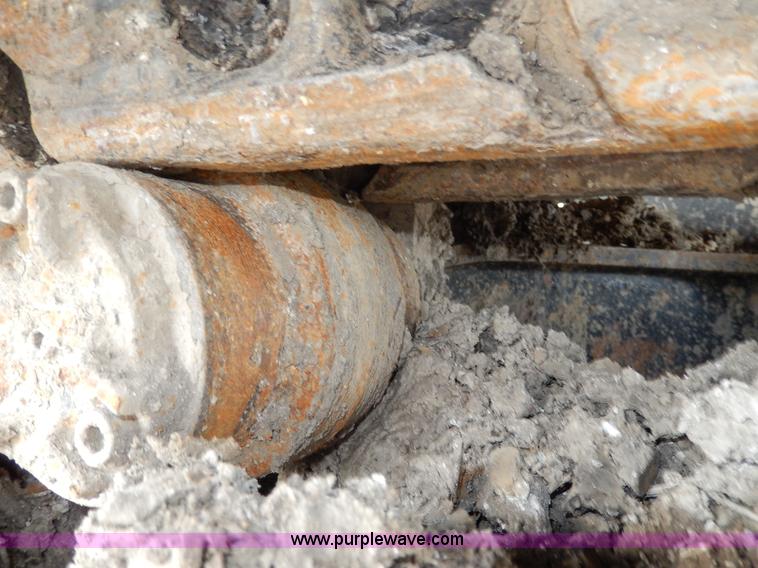 image for item D8166 2004 Caterpillar 320CL excavator