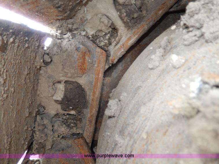 image for item D8166 2004 Caterpillar 320CL excavator