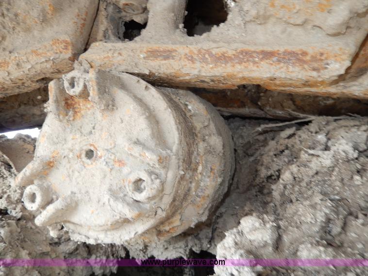 image for item D8166 2004 Caterpillar 320CL excavator