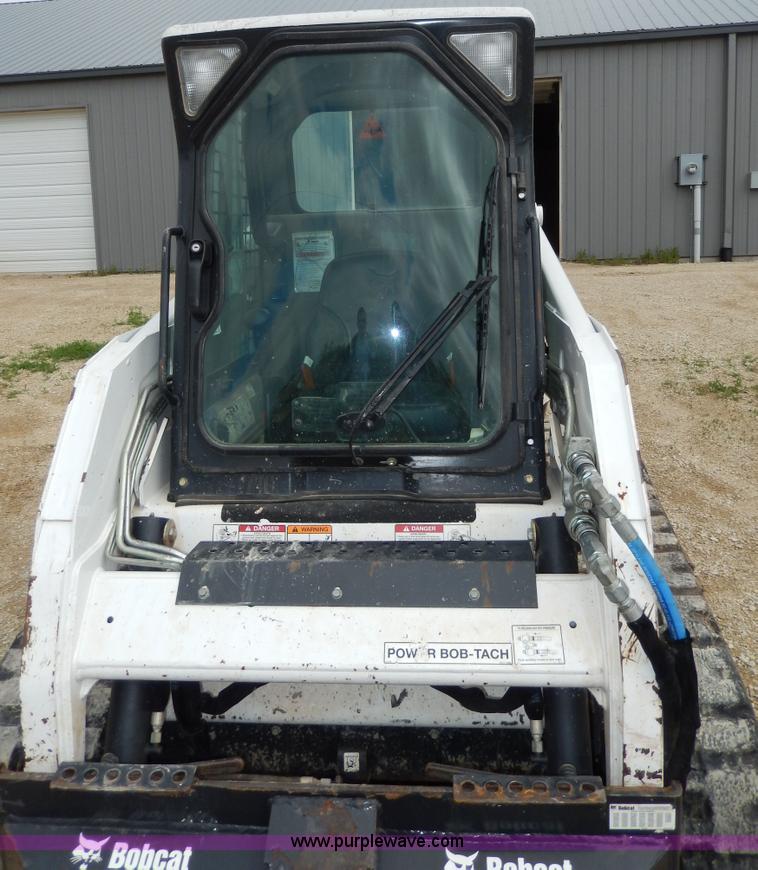 image for item D8168 2007 Bobcat T180 skid steer
