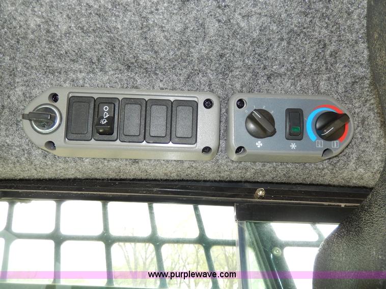 image for item D8168 2007 Bobcat T180 skid steer