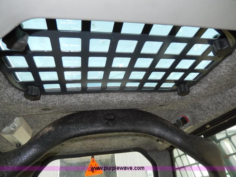 image for item D8168 2007 Bobcat T180 skid steer